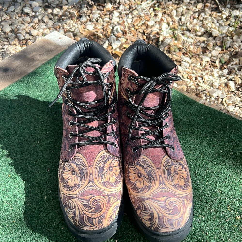 Men’s custom printed western flair, combat, boot with dragon sz12